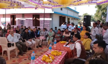 सुशासन सप्ताह के तहत ढोढर में ग्राम चौपाल का आयोजन