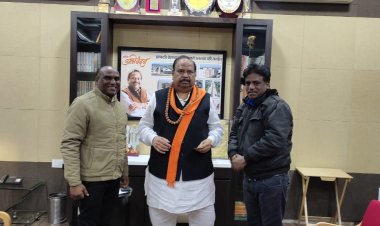 नेपाल पशुपति नाथ के दर्शन कर वही की रुद्राक्ष की माला लाकर ..... तीसरी बार भाजपा विधायक उम्मीदवार के रूप में माननीय श्री चेतन्य जी काश्यप