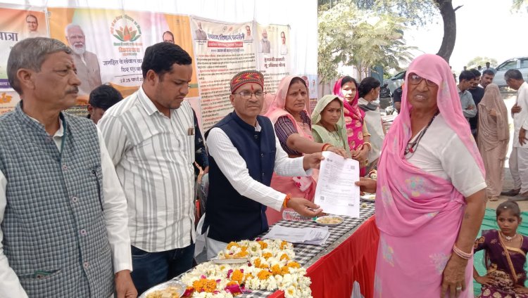 सौगातों की विकास यात्रा में विधायक दिलीप मकवाना ने 8़9 लाख के कार्यों का किया भूमि पूजन