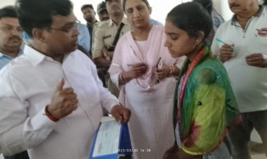 बाप के लिए बेटी का प्रयास:-आगे आकर रतलाम कलेक्टर ने भी कि मिसाल कायम