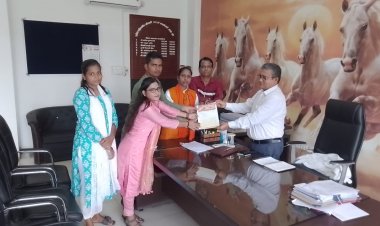 शहर  की बिगड़ती कानून व्यवस्था को लेकर म प्र युवा शिवसेना गोरक्षा न्यास ने मुख्यमंत्री ओर गृहमंत्री नाम एसडीएम को सोपा ज्ञापन