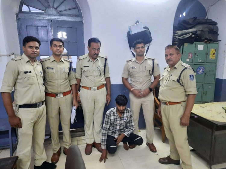 थाना माणकचौक पुलिस ने युवक को अवैध मादक पदार्थ डोडाचूरा के साथ किया गिरफ्तार