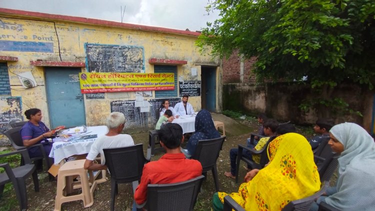 राॅयल हाॅस्पिटल द्वारा 100 निःशुल्क चिकित्सा शिविर के महाअभियान का ग्राम सनावदा शिविर सम्पन्न, 84 मरीजों की हुई जाँच