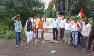 स्वतंत्रता दिवस धूमधाम से मनाया : मध्यप्रदेश युवा शिवसेना गौरक्षा न्यास महिला मोर्चा ने,नाग देवता मंदिर पर पूजा अर्चना कर