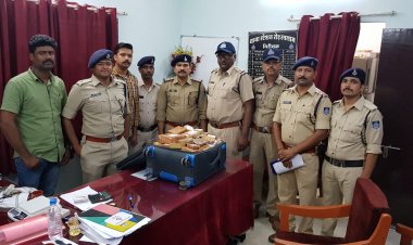 रतलाम में 13 किलो से ज्यादा सोना पकड़ाया, कीमत 8 करोड़ से अधिक,  2 युवक गिरफ्तार