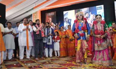 श्रीराम मर्यादा में रहना सिखाते है और श्रीकृष्ण सिखाते मर्यादा रखते कैसे है- सुश्री जया किशोरीजी