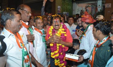 कांग्रेस पार्षद के निवास पर जमकर स्वागत, बुजुर्गों की हमेशा सेवा करना चाहिए बोले प्रत्याशी सकलेचा  