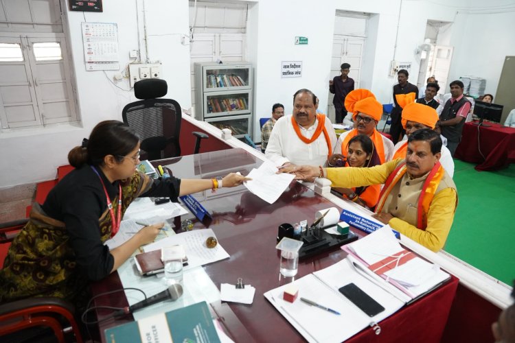 मुख्यमंत्री डॉ मोहन यादव ने रतलाम लोकसभा की भाजपा उम्मीदवार अनिता नागर सिंह चौहान का झाबुआ में दाखिल कराया नामांकन