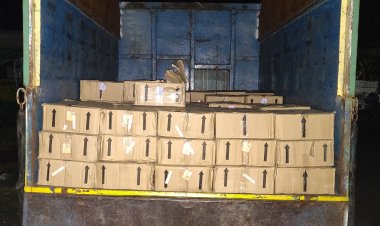 ढोढर चौकी थाना रिंगनोद पुलिस द्वारा पिकअप वाहन से परिवहन की जा रही 100 पेटी अवैध शराब जप्त