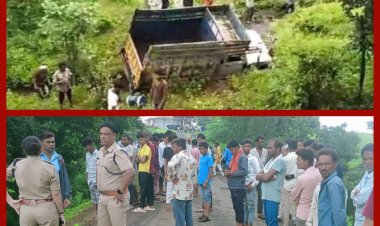 पिकअप खाई पलटी, मची चीख पुकार, 3 की मौत एक दर्जन से अधिक घायल