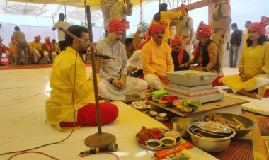 विजयादशमी के अवसर पर पुलिस लाइन रतलाम में शस्त्र पूजा का आयोजन सम्पन्न