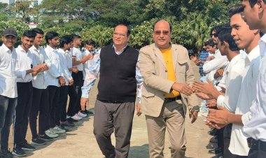 राॅयल काॅलेज खेल महोत्सव में क्रिकेट टूर्नामेंट प्रारम्भ