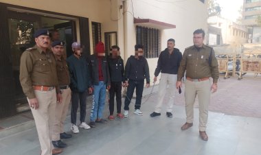 दगाबाज दोस्त लुटेरे, चार आरोपी गिरफ्तार एक फरार अपने ही दोस्त को लूट लिया