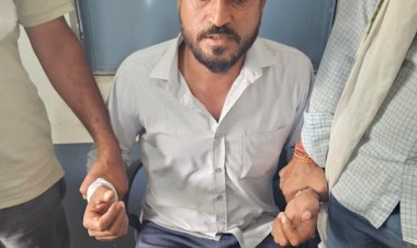 सहायक सचिव 8 हजार रू रिश्वत की लेते हुआ ट्रैप, पीएम आवास की किश्त डालने के बदले मांग रहा था 10 हजार की रिश्वत 