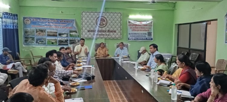 विकासखंड सैलाना एवं बजाना की संयुक्त अंतर विभागीय कार्यशाला।