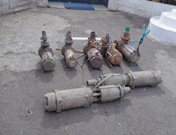 विद्युत मोटर चोर गिरोह का पर्दाफाश; ऑटो रिक्शा सहित 2.40 लाख का माल जप्त