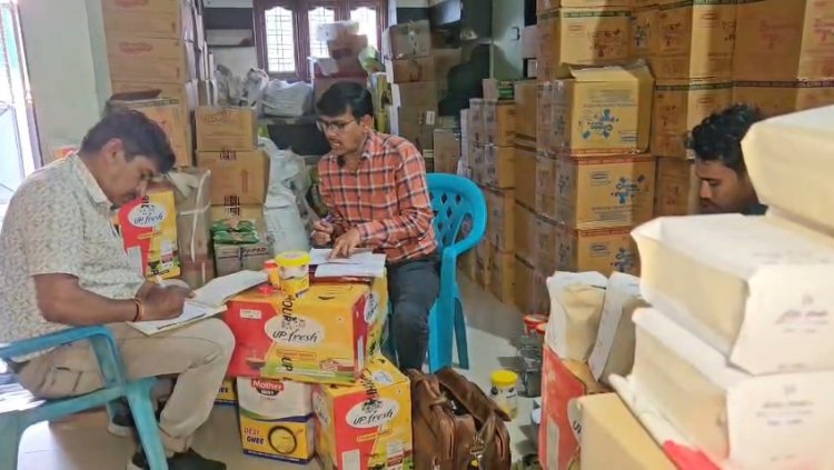MP News: रतलाम में नकली घी का बड़ा जखीरा बरामद, मुजफ्फरपुर से मंगाकर 'ब्रांडेड' पैकेटों में खपाया जा रहा था 1600 लीटर घी