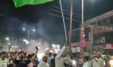 रंगपंचमी के रंगों में घुला जीत का जश्न: भारत ने न्यूजीलैंड को हराकर जीता टी-20 वर्ल्ड कप, सड़कों पर उतरा जनसैलाब