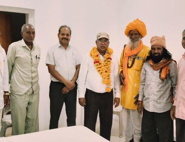 आदिवासी विकास परिषद के प्रदेश अध्यक्ष का भव्य स्वागत; समाज के संवैधानिक अधिकारों पर हुआ मंथन